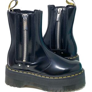 Dr. Martens 2976 Quad Max Buttero Chelsea Boots.